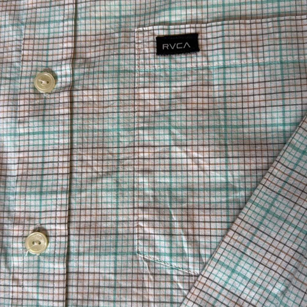 RVCA Medium Button Up - Picture 2 of 4